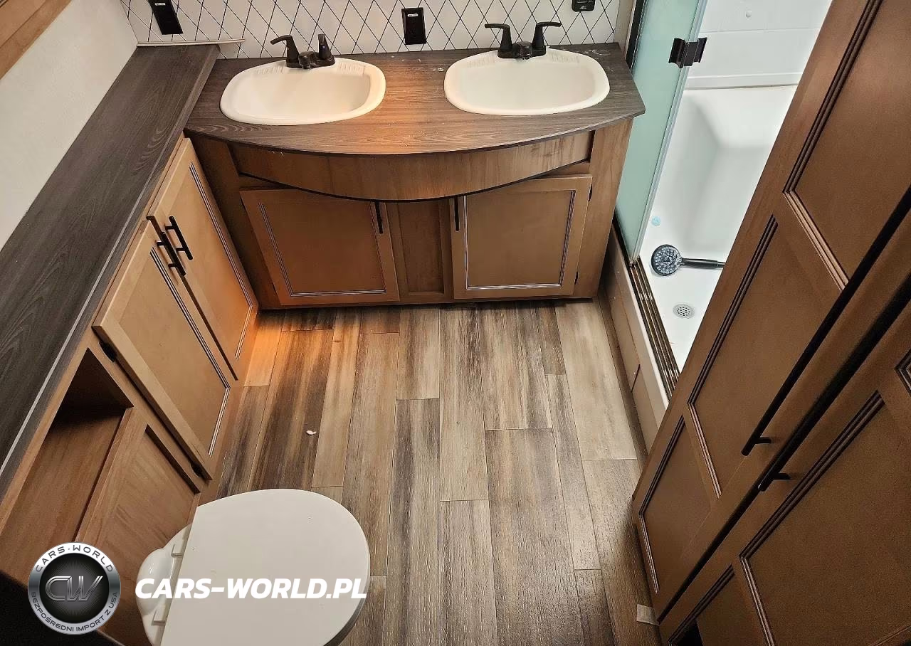2023 Forest River Sabre Camper VIN:5ZT3SR2B2P6112380 - 8