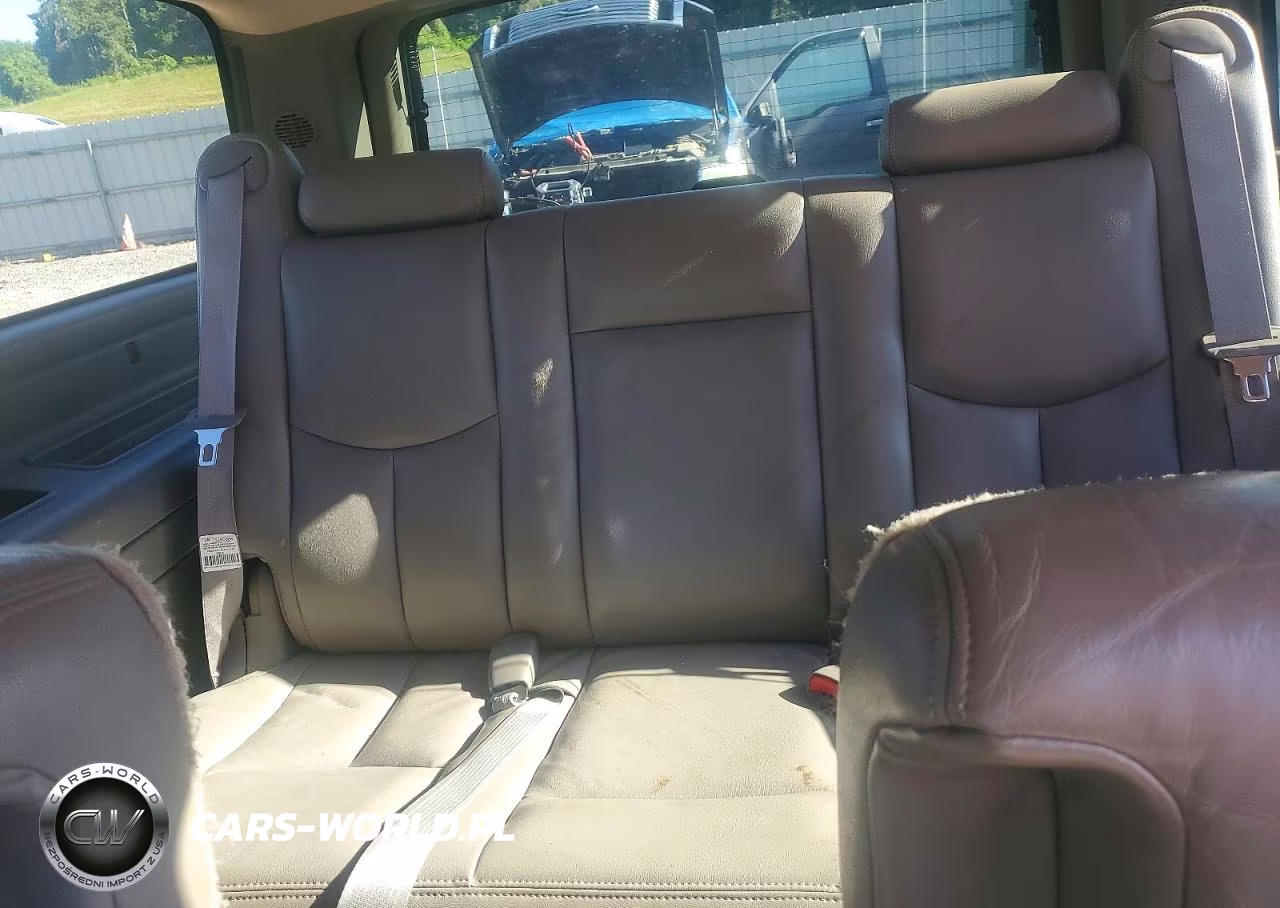 2003 Chevrolet Suburban K1500 VIN:3GNFK16ZX3G112327 - 10