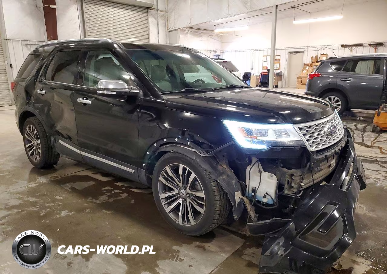 2016 Ford Explorer Platinum VIN:1FM5K8HT5GGA68546 - 4