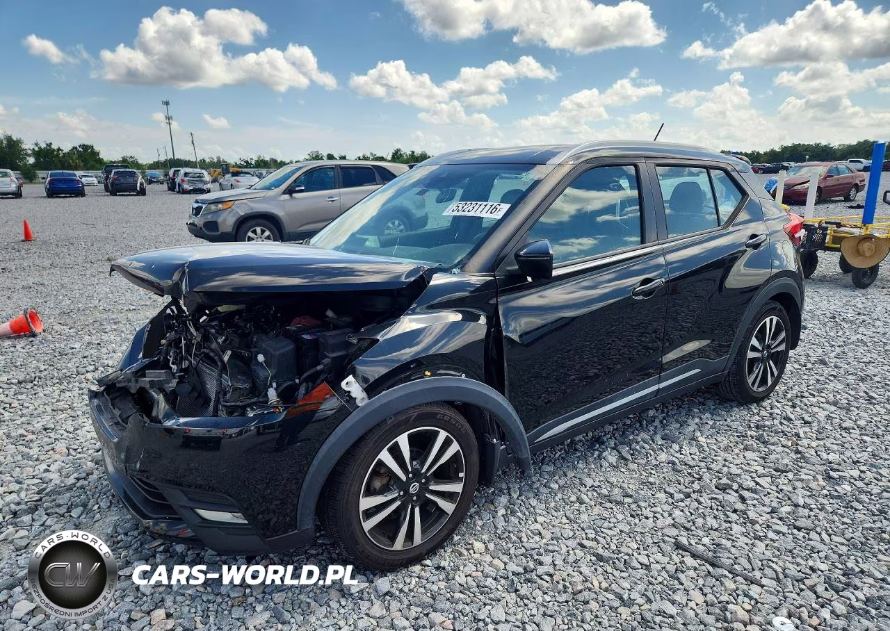 2020 Nissan Kicks Sr