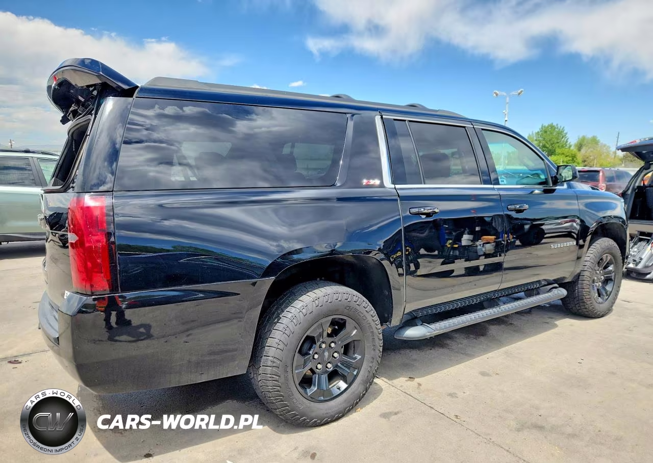 2018 Chevrolet Suburban K1500 Lt VIN:1GNSKHKC2JR116992 - 3