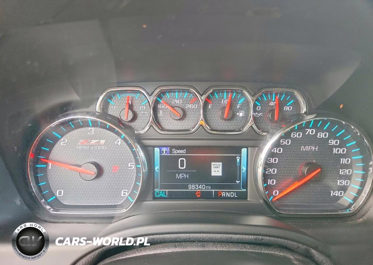2018 Chevrolet Suburban K1500 Lt VIN:1GNSKHKC2JR116992 - 9