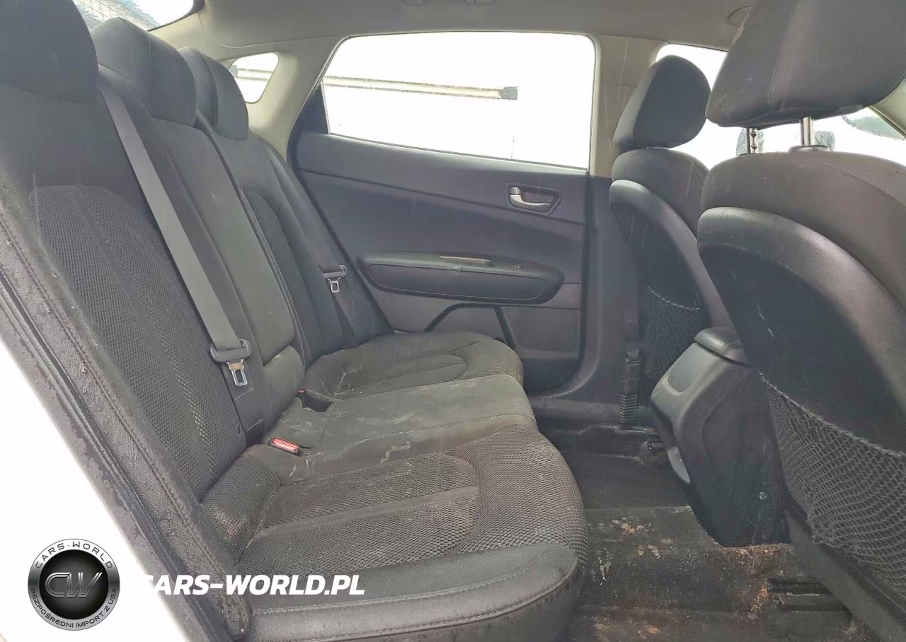 2020 Kia Optima Lx VIN:5XXGT4L37LG425821 - 10