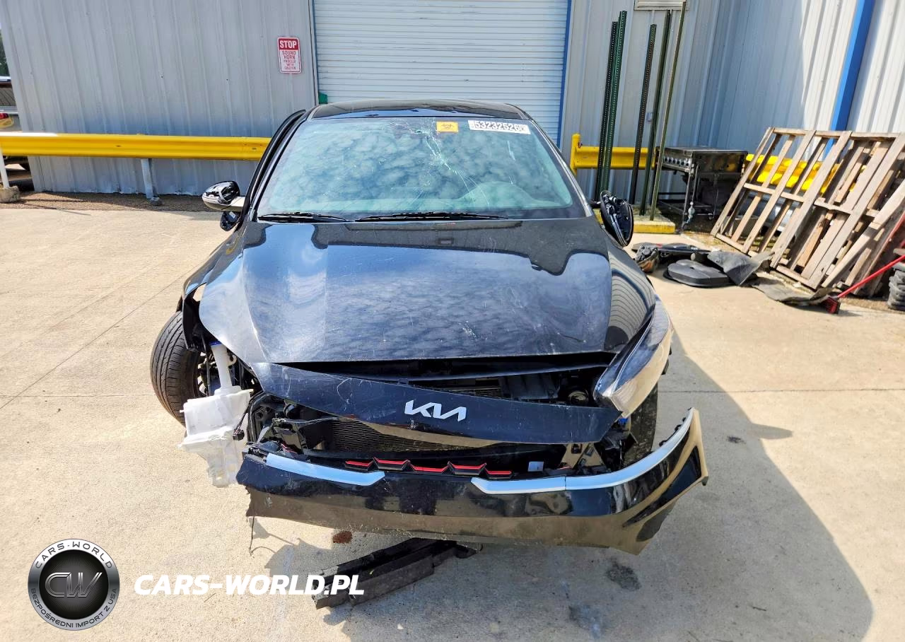 2024 Kia Forte Gt Line VIN:3KPF54ADXRE763250 - 5