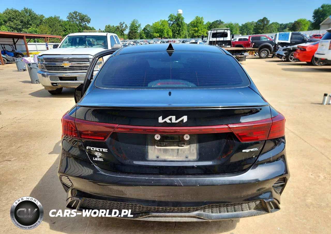 2024 Kia Forte Gt Line VIN:3KPF54ADXRE763250 - 6