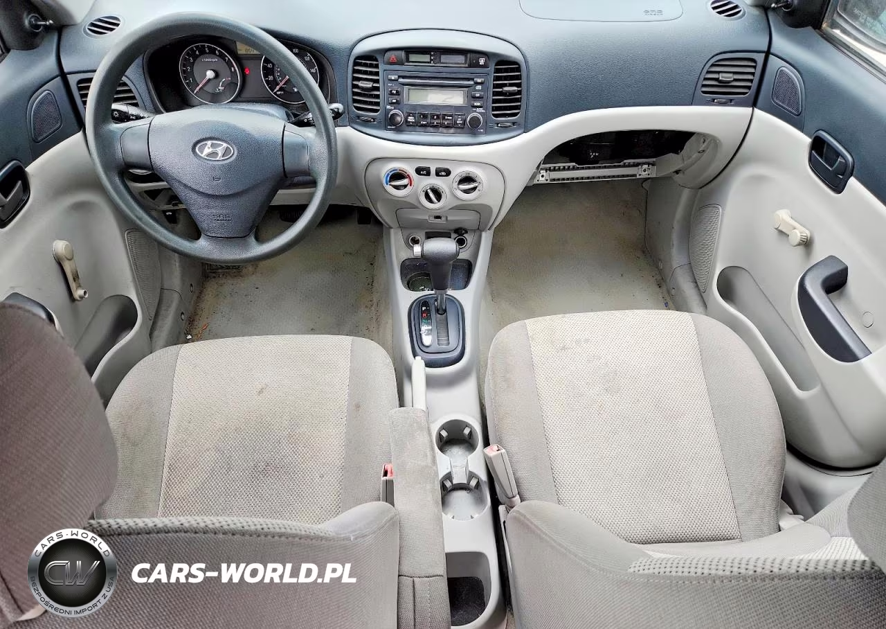 2006 Hyundai Accent Gls VIN:KMHCN46C46U013385 - 8