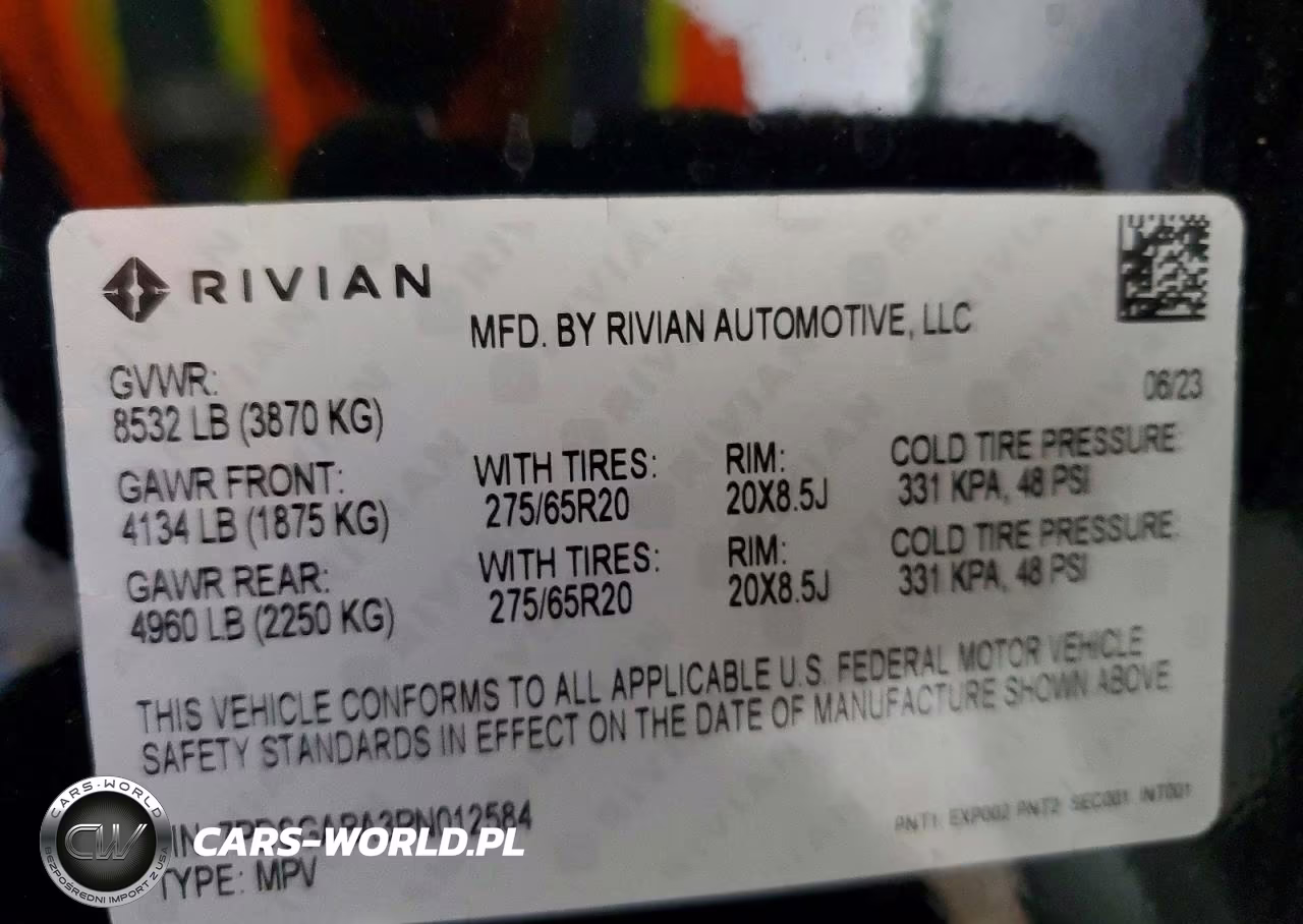 RIVIAN R1S ADVENT VIN:7PDSGABA3PN012584 - 13
