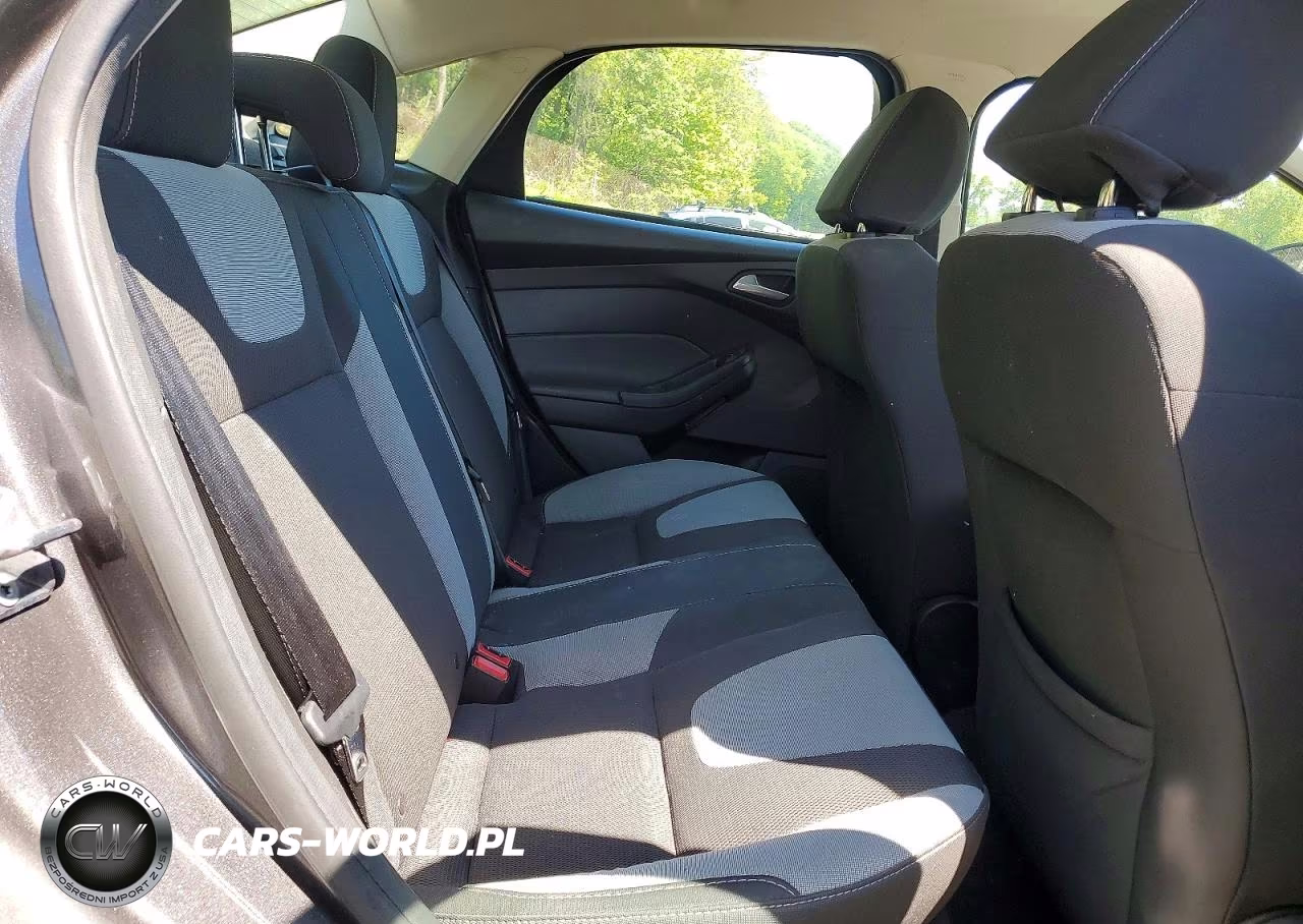 2012 Ford Focus Se VIN:1FAHP3F21CL432517 - 10