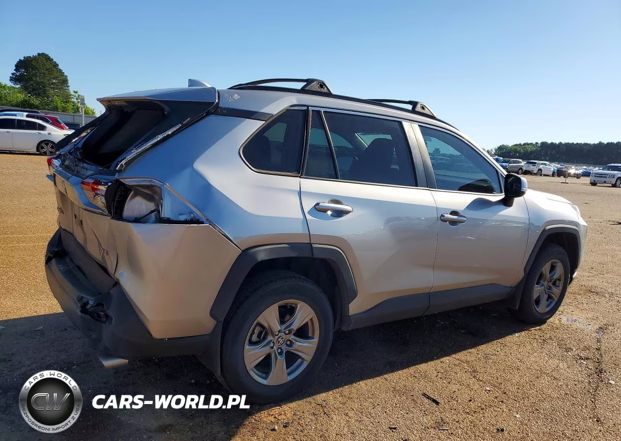 2023 Toyota Rav4 Xle VIN:2T3W1RFV2PC244576 - 3