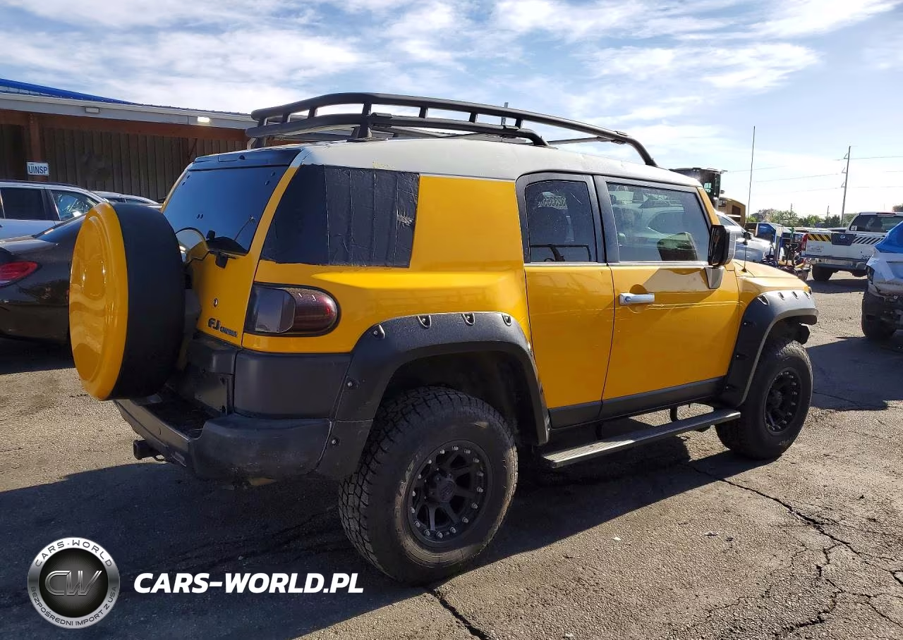2008 Toyota Fj Cruiser Base VIN:JTEBU11F08K055646 - 3