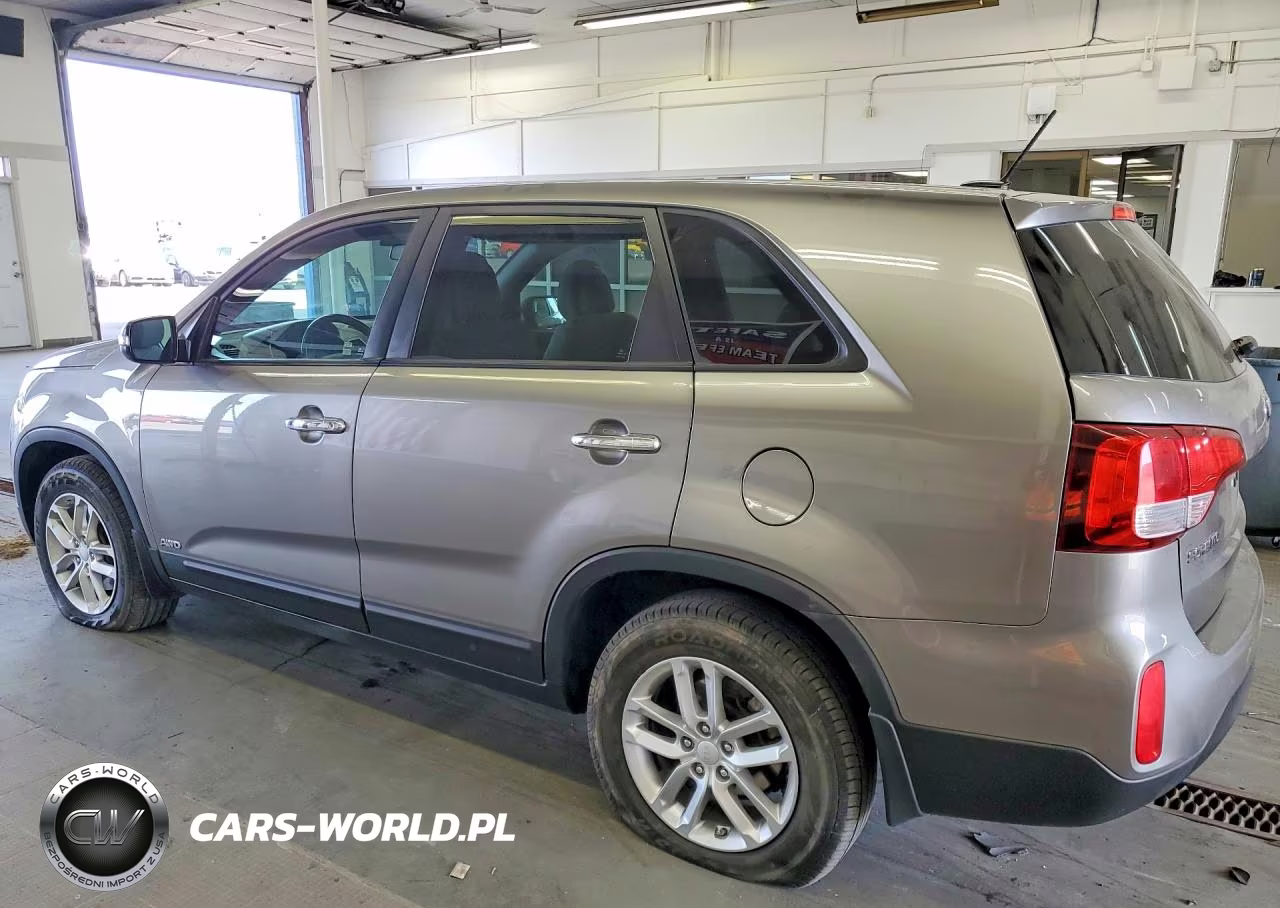 2014 Kia Sorento Lx VIN:5XYKTCA67EG425639 - 2