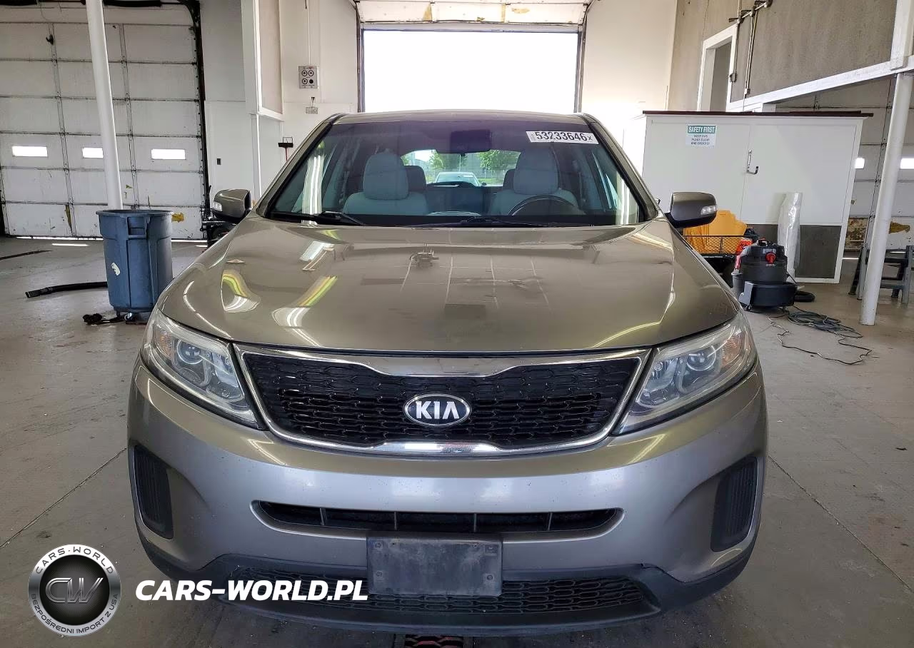 2014 Kia Sorento Lx VIN:5XYKTCA67EG425639 - 5