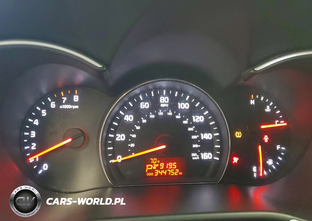 2014 Kia Sorento Lx VIN:5XYKTCA67EG425639 - 9