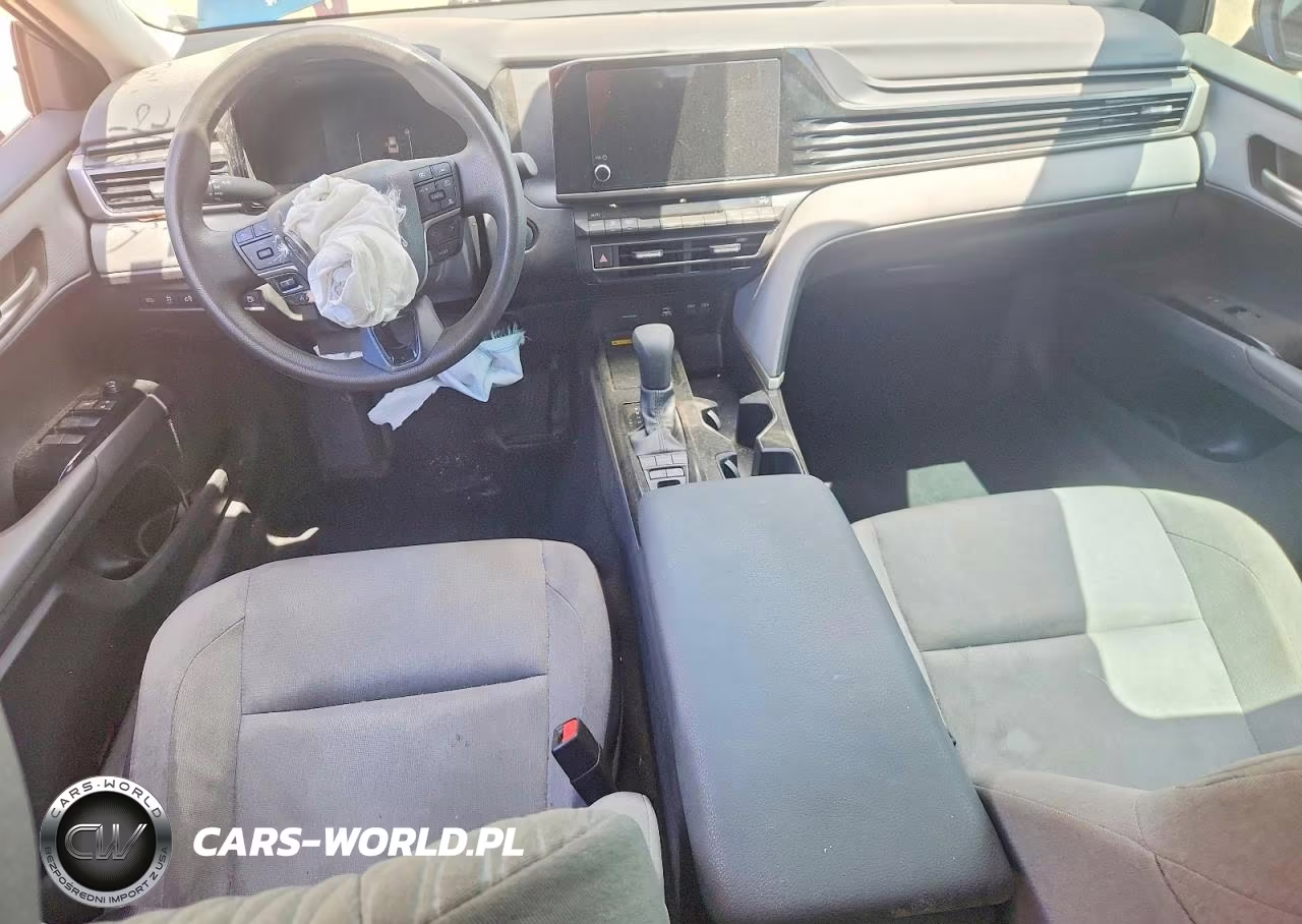 2025 Toyota Camry Le VIN:4T1DAACK6SU146704 - 8