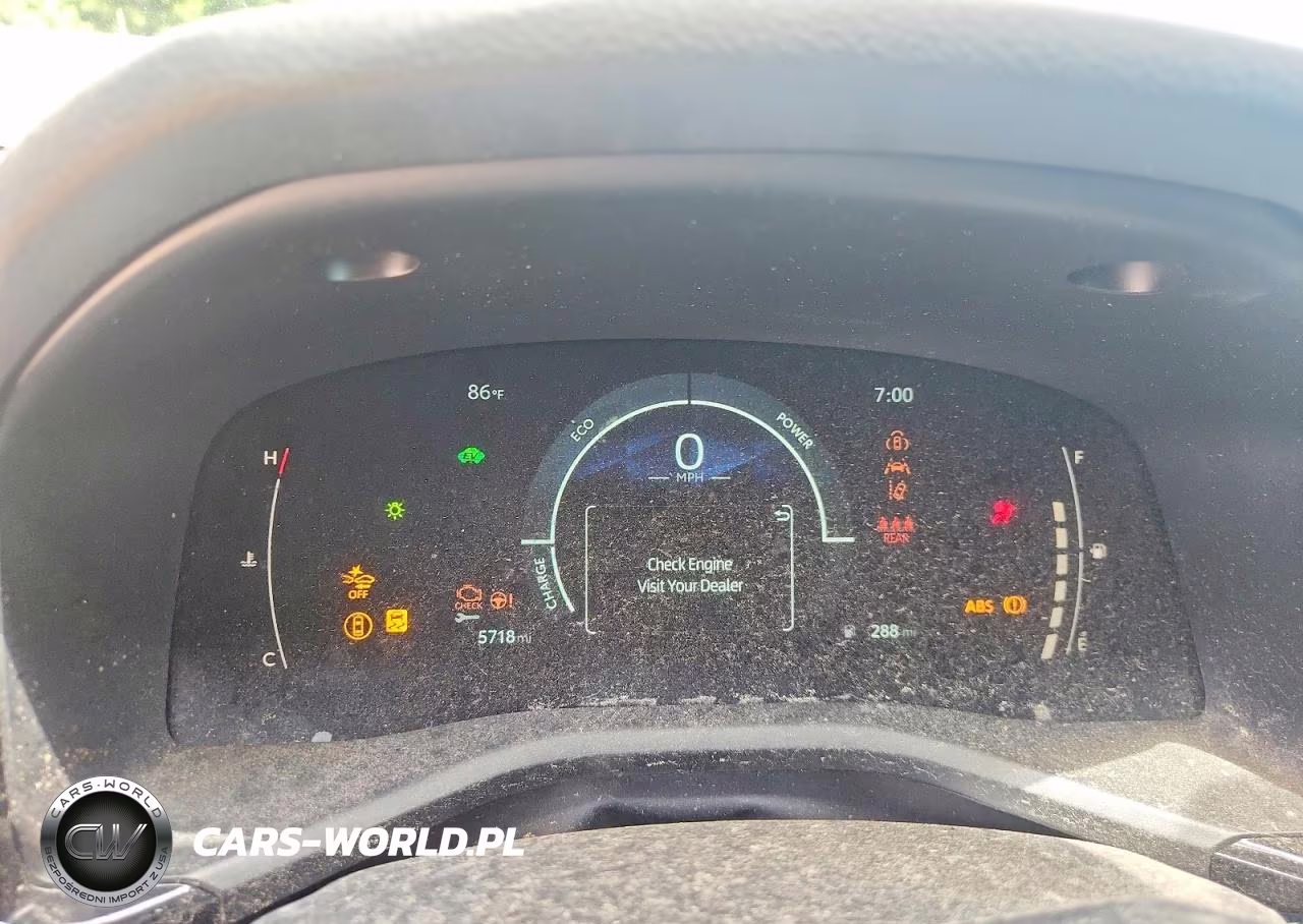 2025 Toyota Camry Le VIN:4T1DAACK6SU146704 - 9