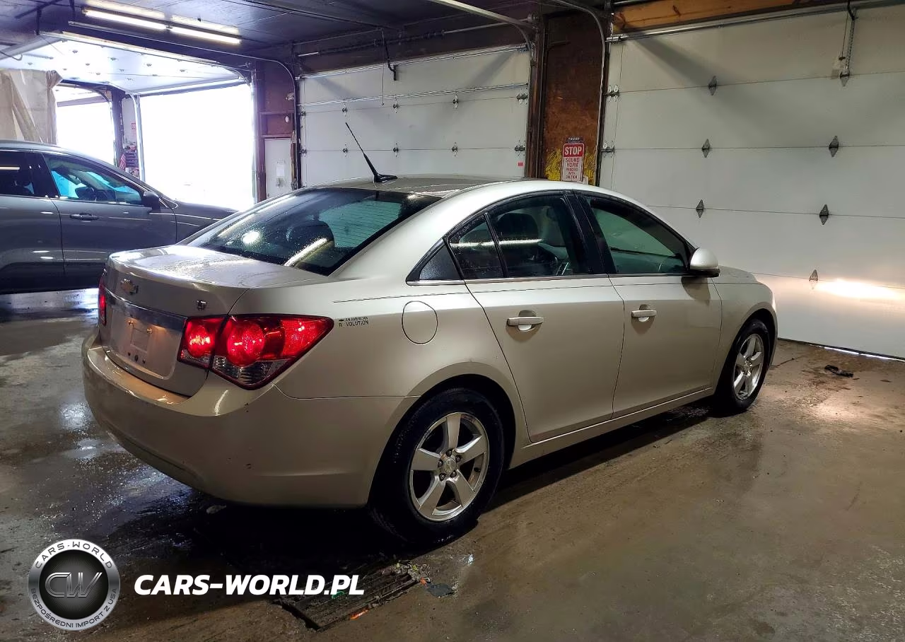 2013 Chevrolet Cruze Lt VIN:1G1PC5SB8D7191013 - 3