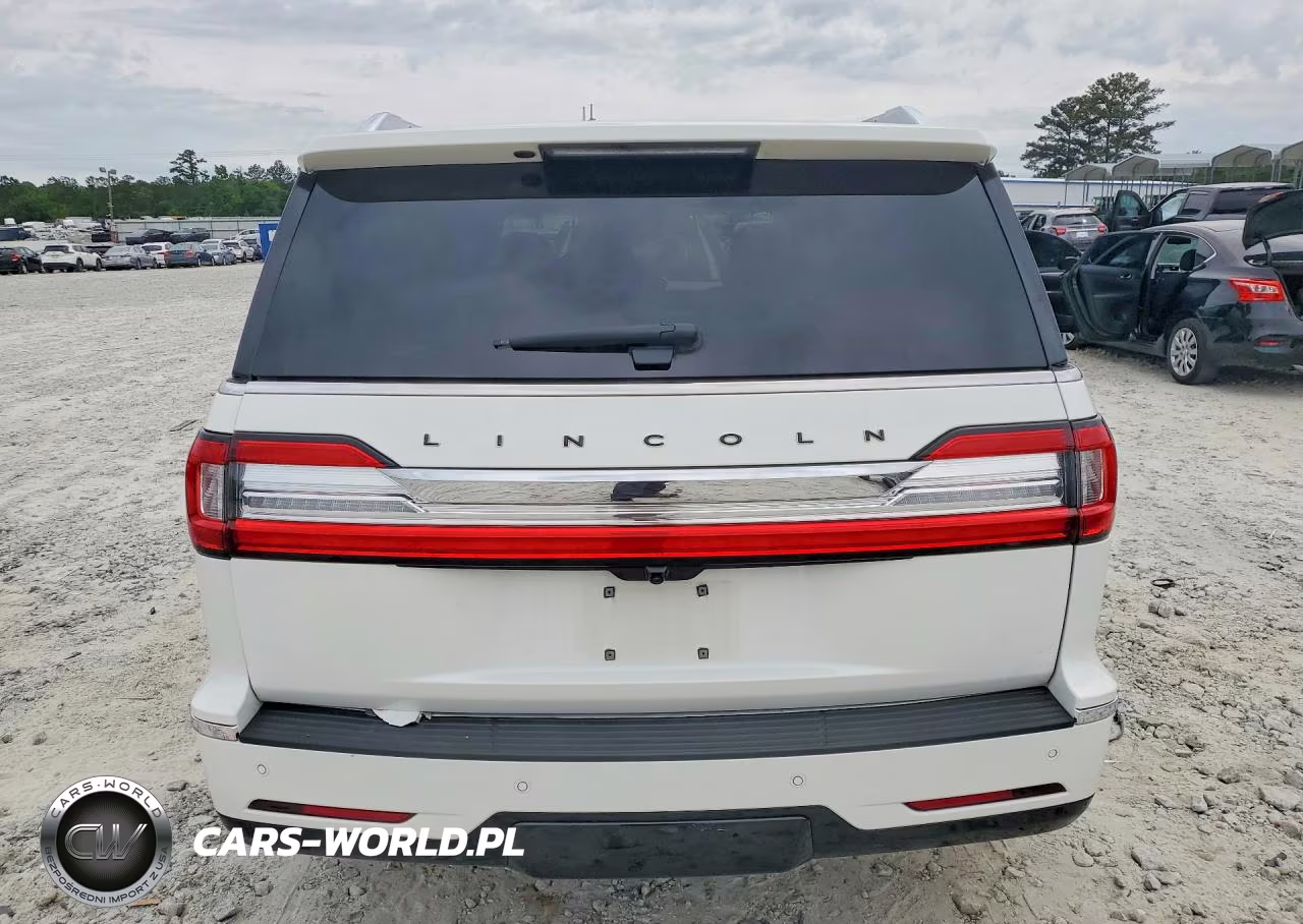 2020 Lincoln Navigator Black Label VIN:5LMJJ2TTXLEL11681 - 6