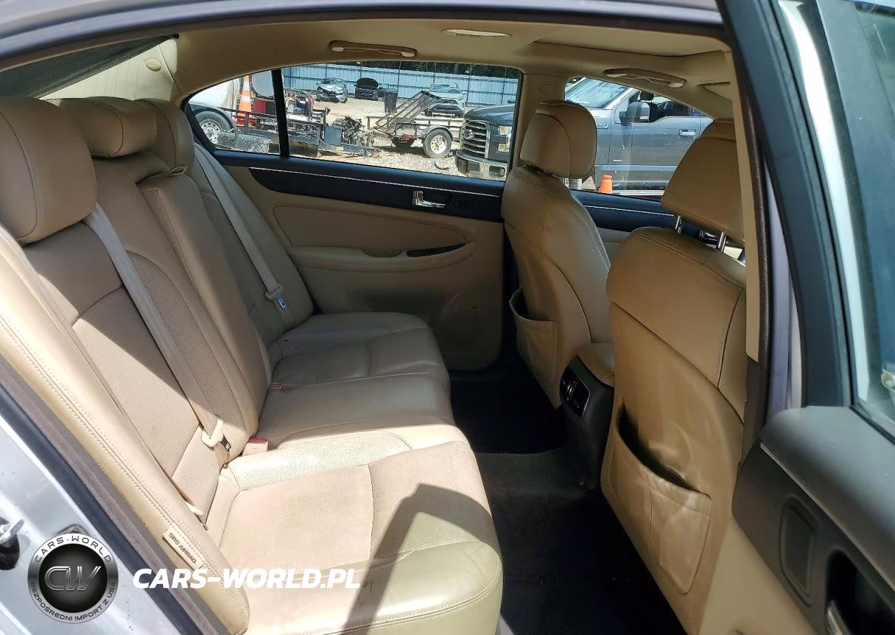 2011 Hyundai Genesis 4.6L VIN:KMHGC4DF4BU113839 - 10