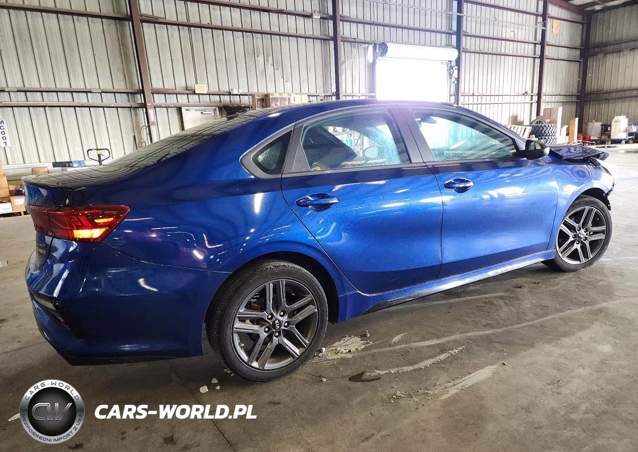 2021 Kia Forte Gt Line VIN:3KPF34AD0ME406478 - 3