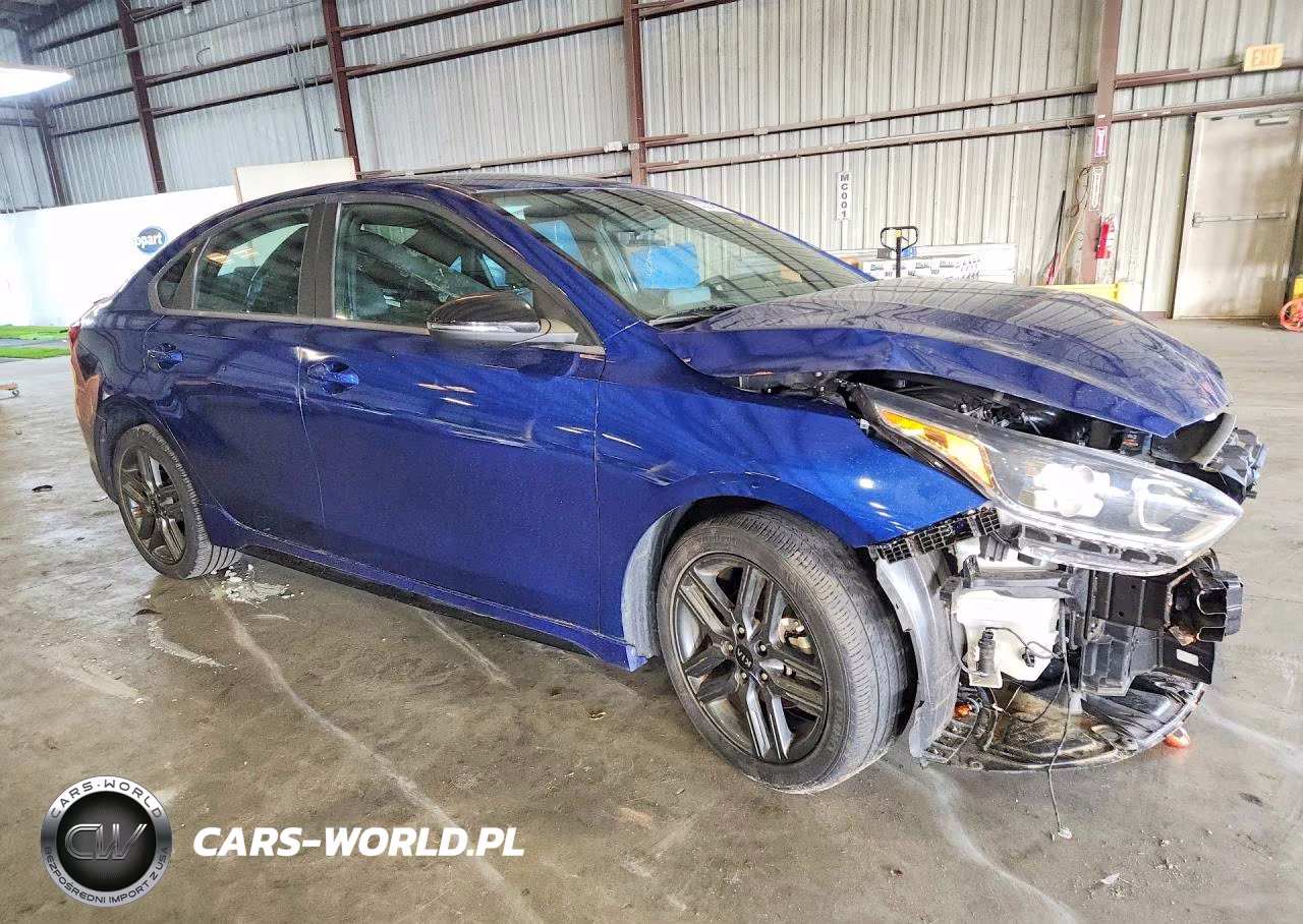 2021 Kia Forte Gt Line VIN:3KPF34AD0ME406478 - 4