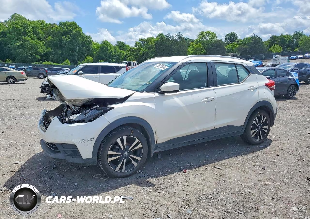 2020 Nissan Kicks Sv
