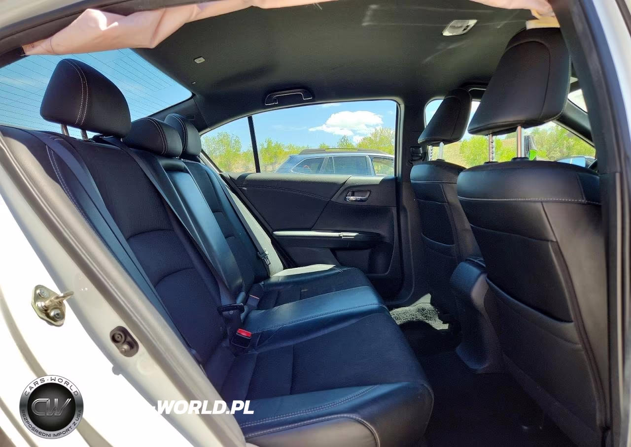2017 Honda Accord Sport VIN:1HGCR2F5XHA078830 - 10