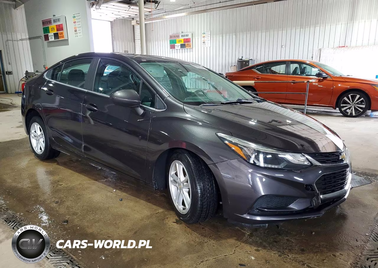 2016 Chevrolet Cruze Lt VIN:1G1BE5SM9G7323061 - 4