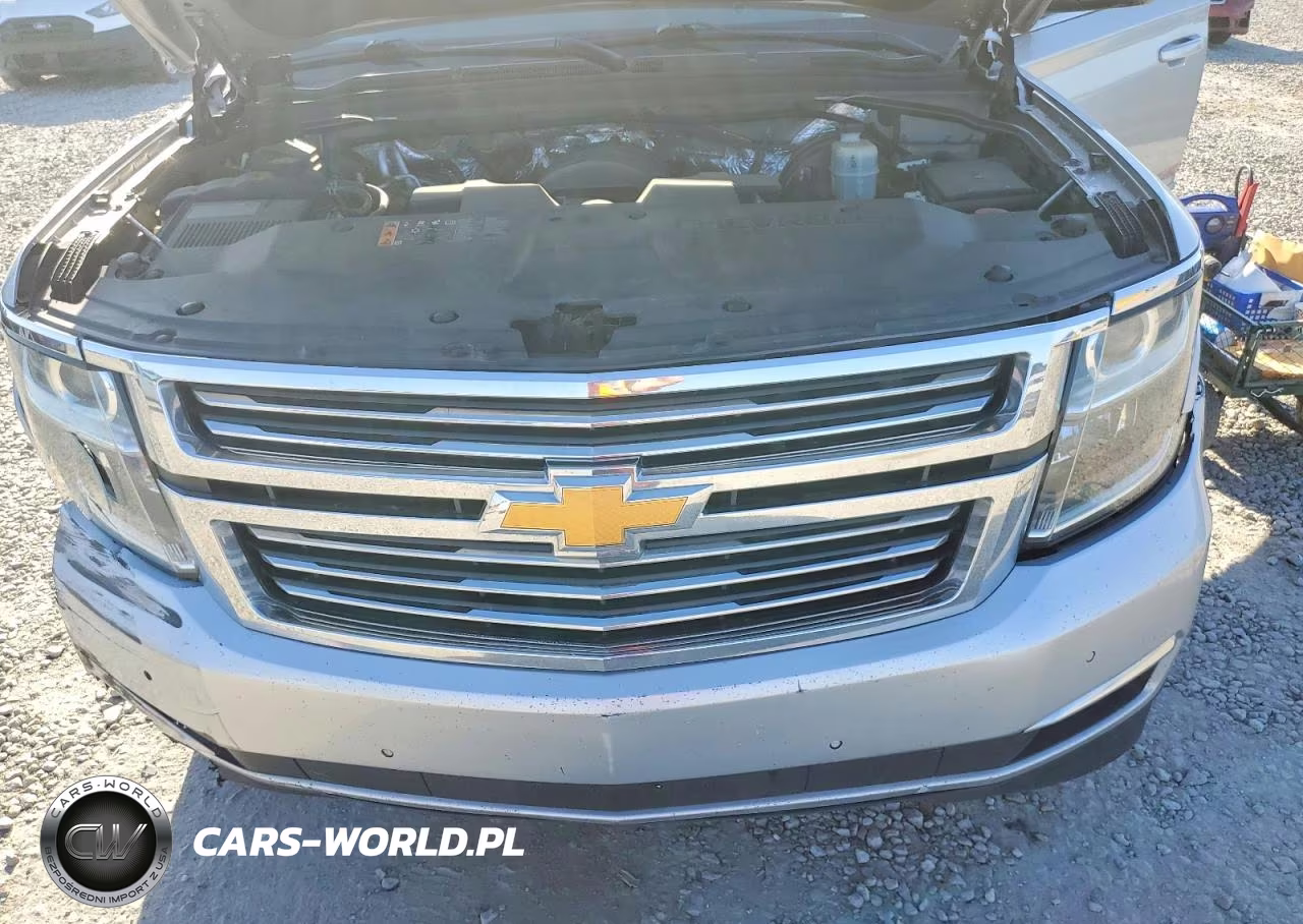 2018 Chevrolet Suburban K1500 Premier VIN:1GNSKJKC9JR163850 - 12