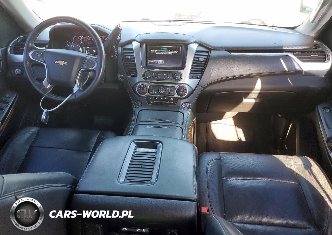 2018 Chevrolet Suburban K1500 Premier VIN:1GNSKJKC9JR163850 - 8