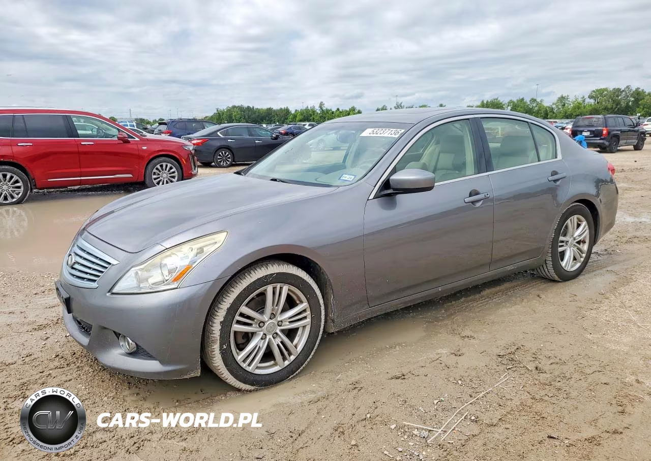 2015 Infiniti Q40 Base