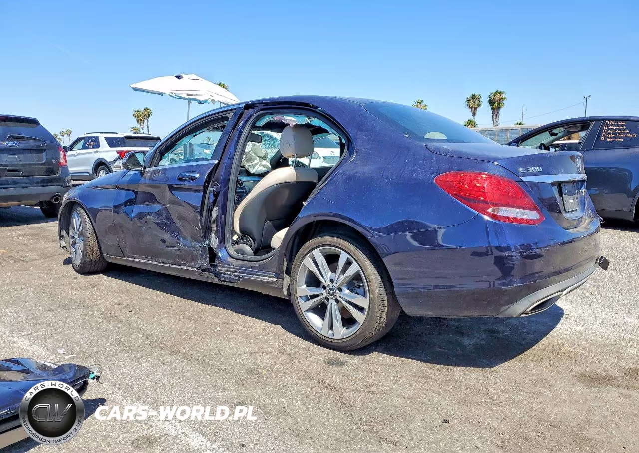 2018 Mercedes-Benz C 300 VIN:55SWF4JB6JU263868 - 2