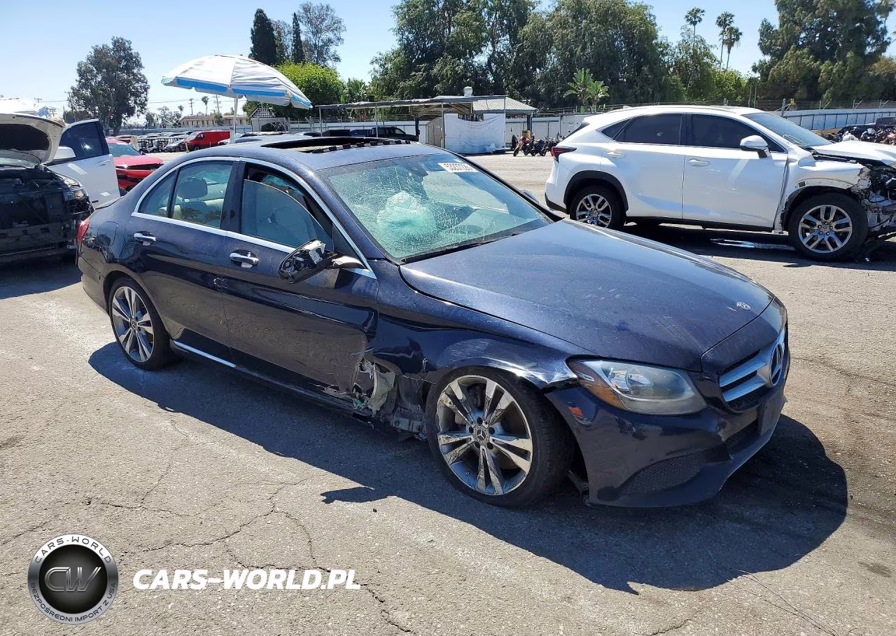 2018 Mercedes-Benz C 300 VIN:55SWF4JB6JU263868 - 4