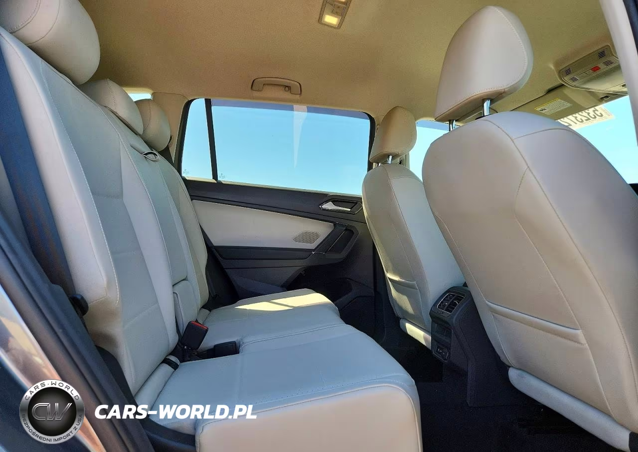 2018 Volkswagen Tiguan Se VIN:3VV2B7AX7JM162652 - 11