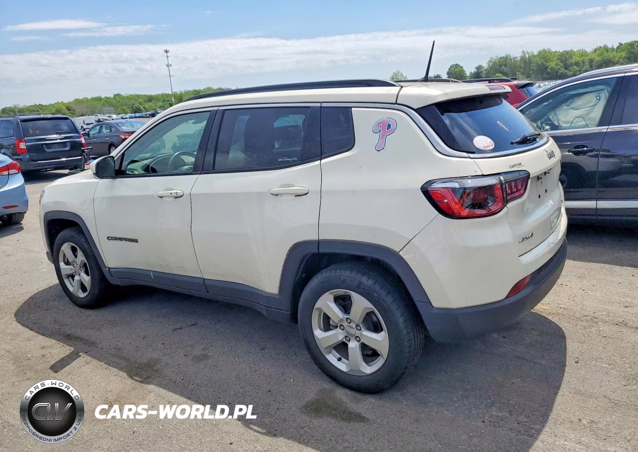 2018 Jeep Compass Latitude VIN:3C4NJDBB8JT342907 - 2
