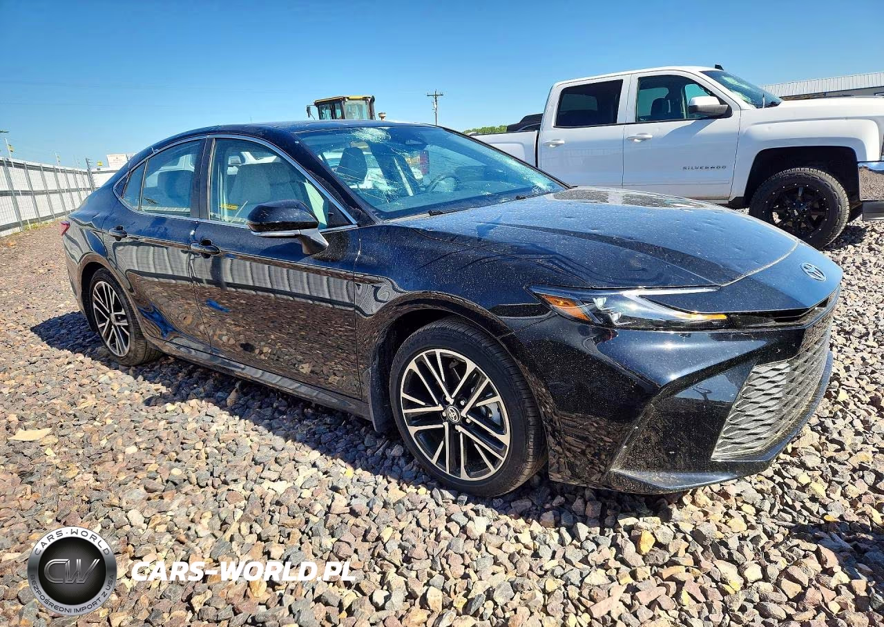 2026 Toyota Camry Xle VIN:4T1DBADK7TU045913 - 4