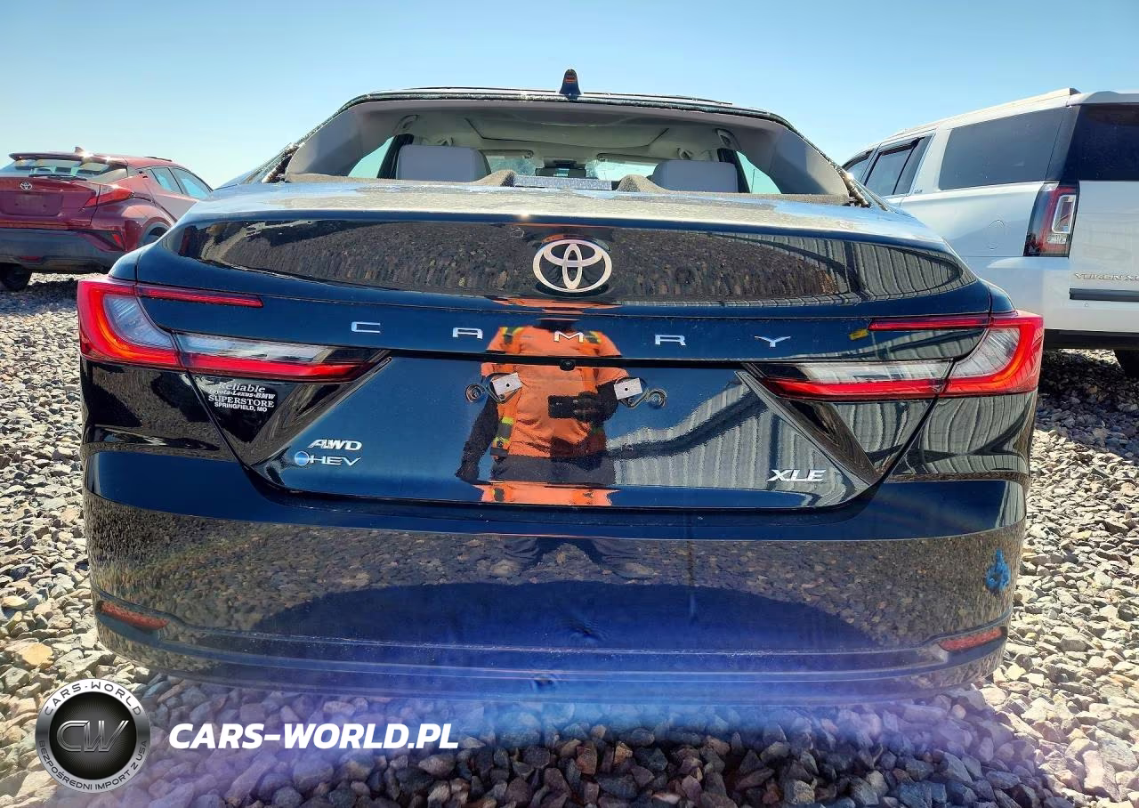 2026 Toyota Camry Xle VIN:4T1DBADK7TU045913 - 6