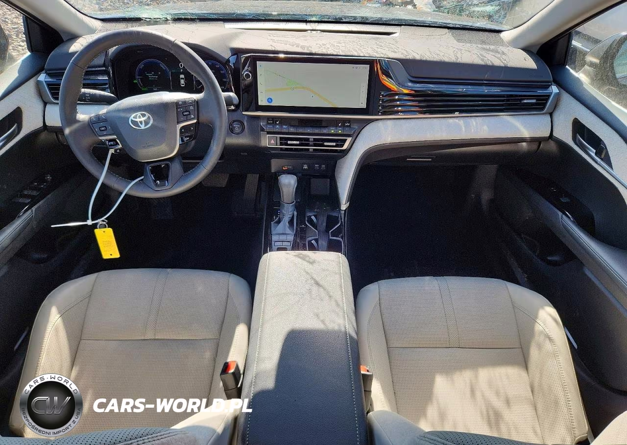 2026 Toyota Camry Xle VIN:4T1DBADK7TU045913 - 8