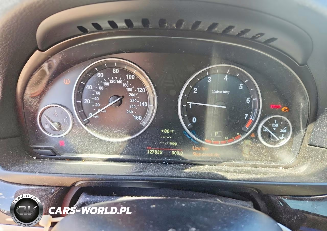 2012 BMW 528 I VIN:WBAXG5C5XCDW24039 - 9