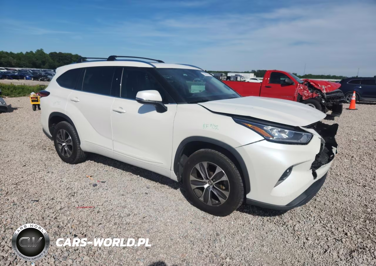 2020 Toyota Highlander Xle VIN:5TDHZRAH9LS512617 - 4