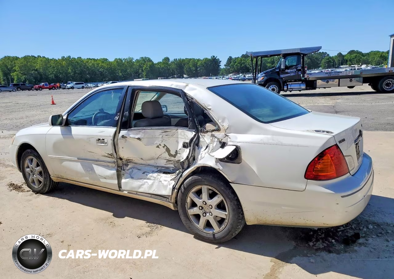 2000 Toyota Avalon Xls VIN:4T1BF28B4YU015979 - 2