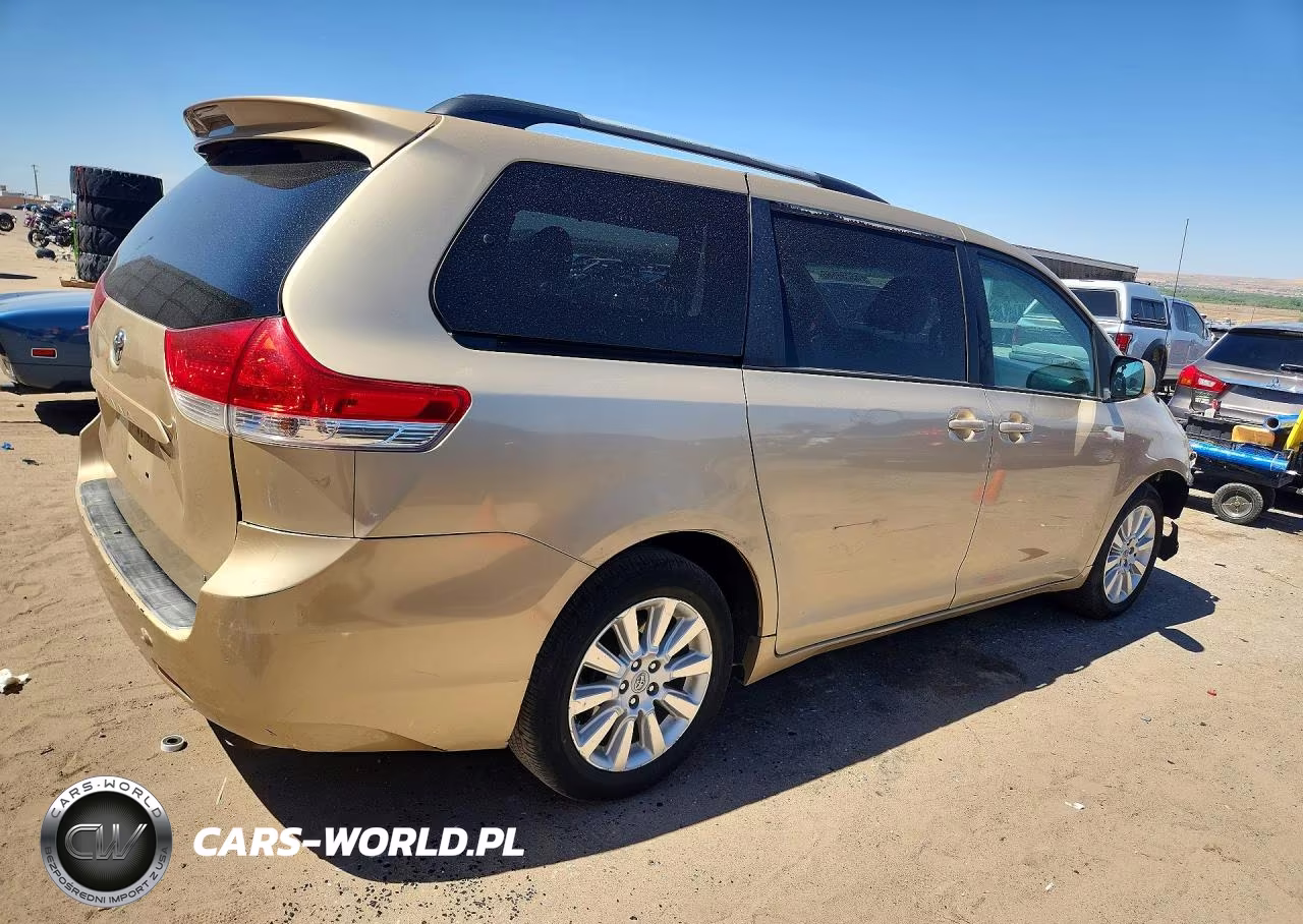 2011 Toyota Sienna Le VIN:5TDJK3DC4BS005366 - 3