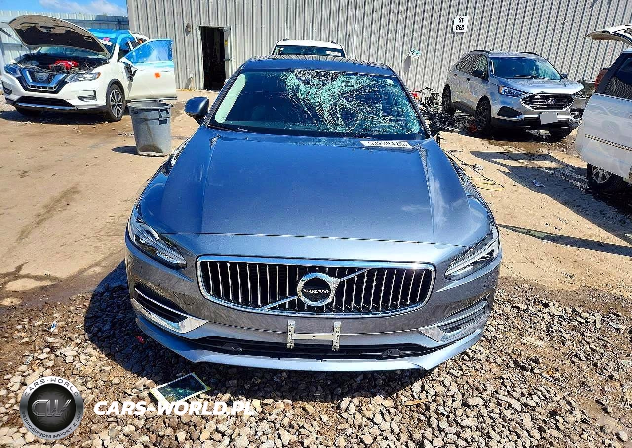 2018 Volvo S90 T8 Inscription VIN:LVYBC0AL9JP035873 - 5