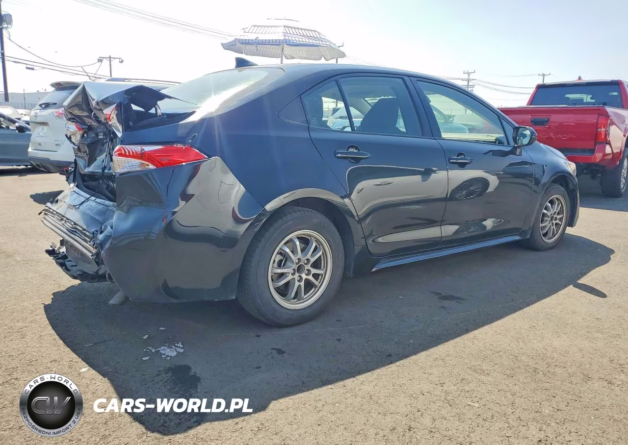 2022 Toyota Corolla Le VIN:JTDEAMDE4NJ045718 - 3