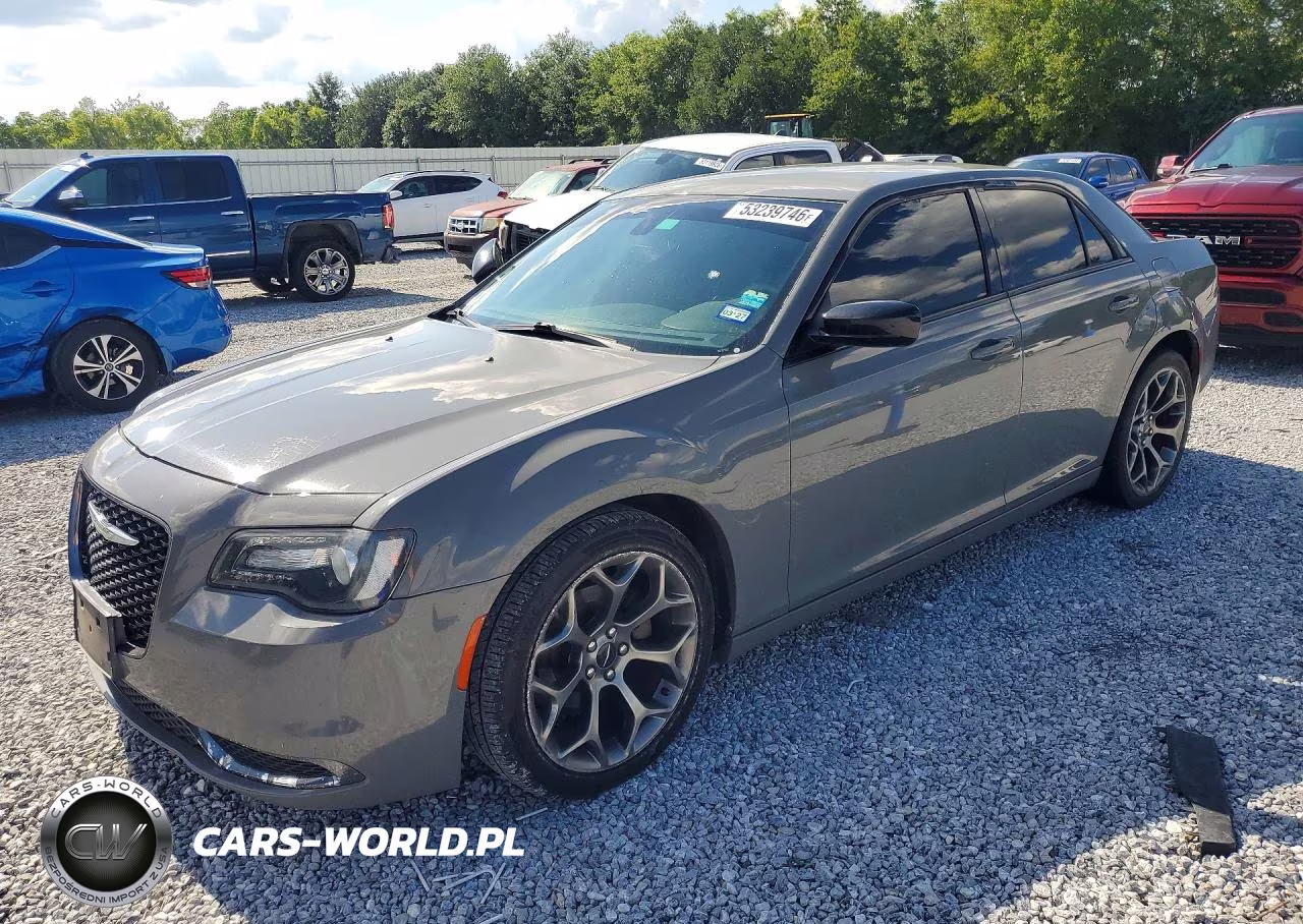 2018 Chrysler 300 Touring