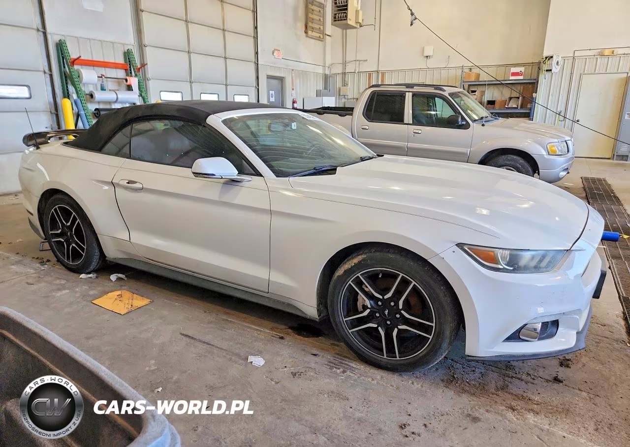 2016 Ford Mustang VIN:1FATP8UH0G5216893 - 4