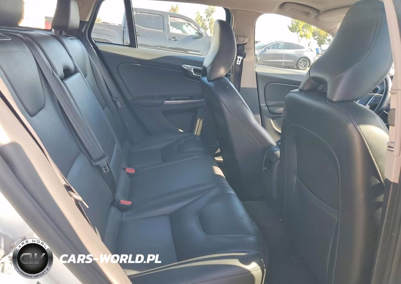 2017 Volvo V60 T5 VIN:YV140MSK4H1358998 - 10