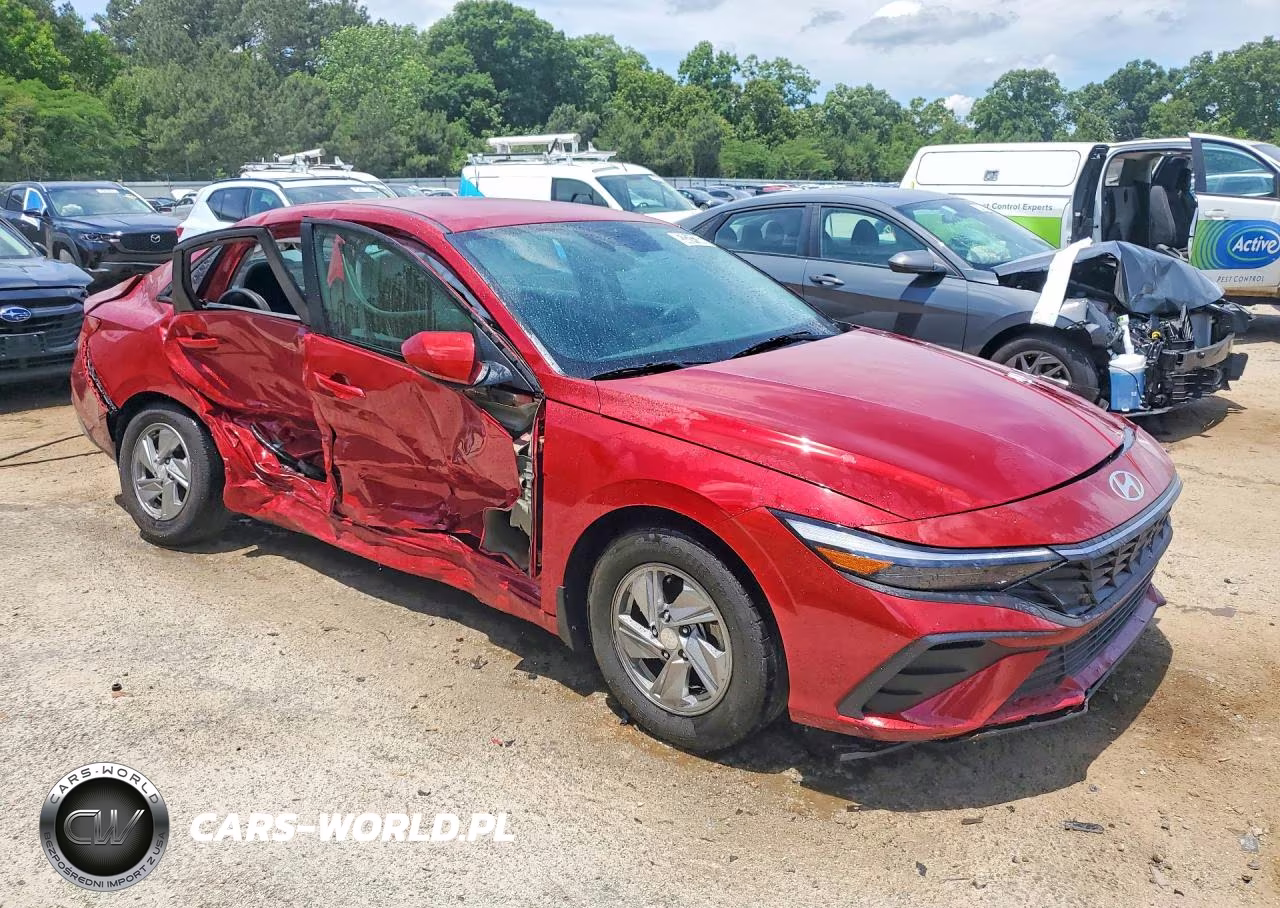 2026 Hyundai Elantra Se VIN:KMHLL4DG7TU104089 - 4