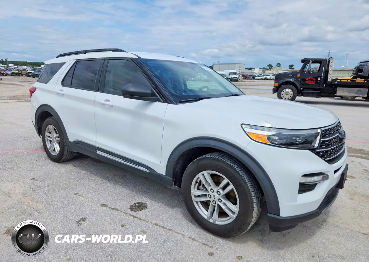 2020 Ford Explorer Xlt VIN:1FMSK7DHXLGB00657 - 4