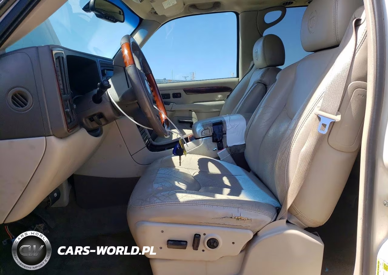 2006 Cadillac Escalade Luxury VIN:1GYEC63N96R120482 - 7
