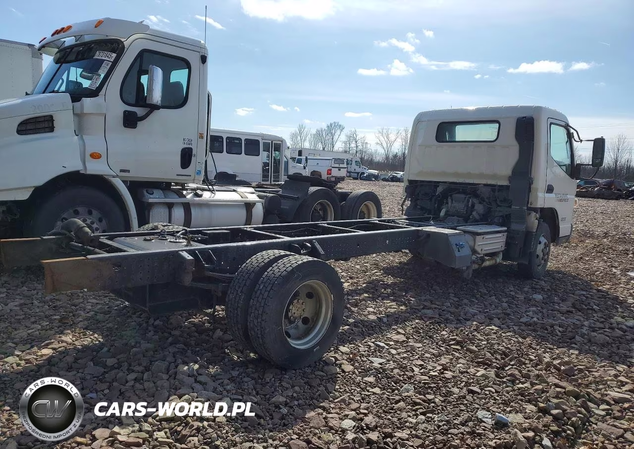 2012 Mitsubishi Fuso Fec92S Truck Cab And Chassis VIN:JL6CRH1AXCK004582 - 3